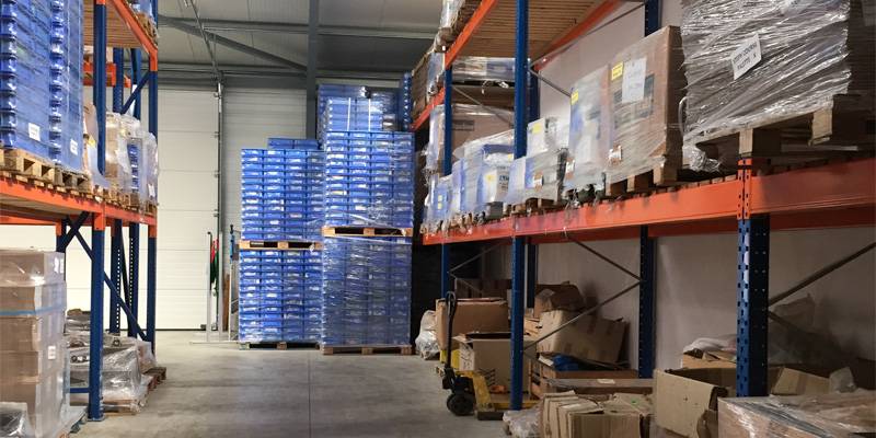 Contrat de location de surface de stockage – Entrepôt logistique sur palettes près de Langon
