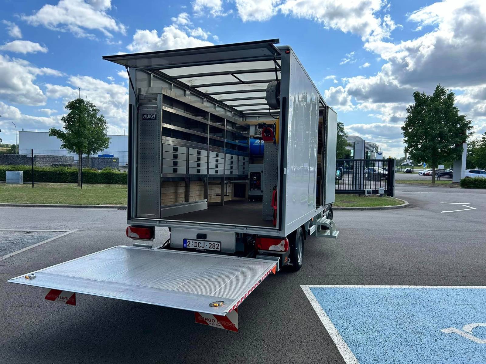 Réparation de hayon élévateur pour camion à proximité de Langon